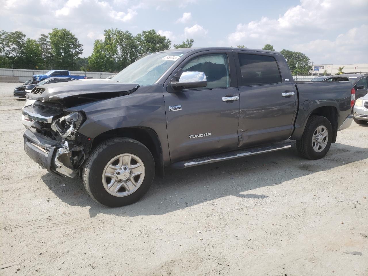 TOYOTA TUNDRA CREWMAX SR5
