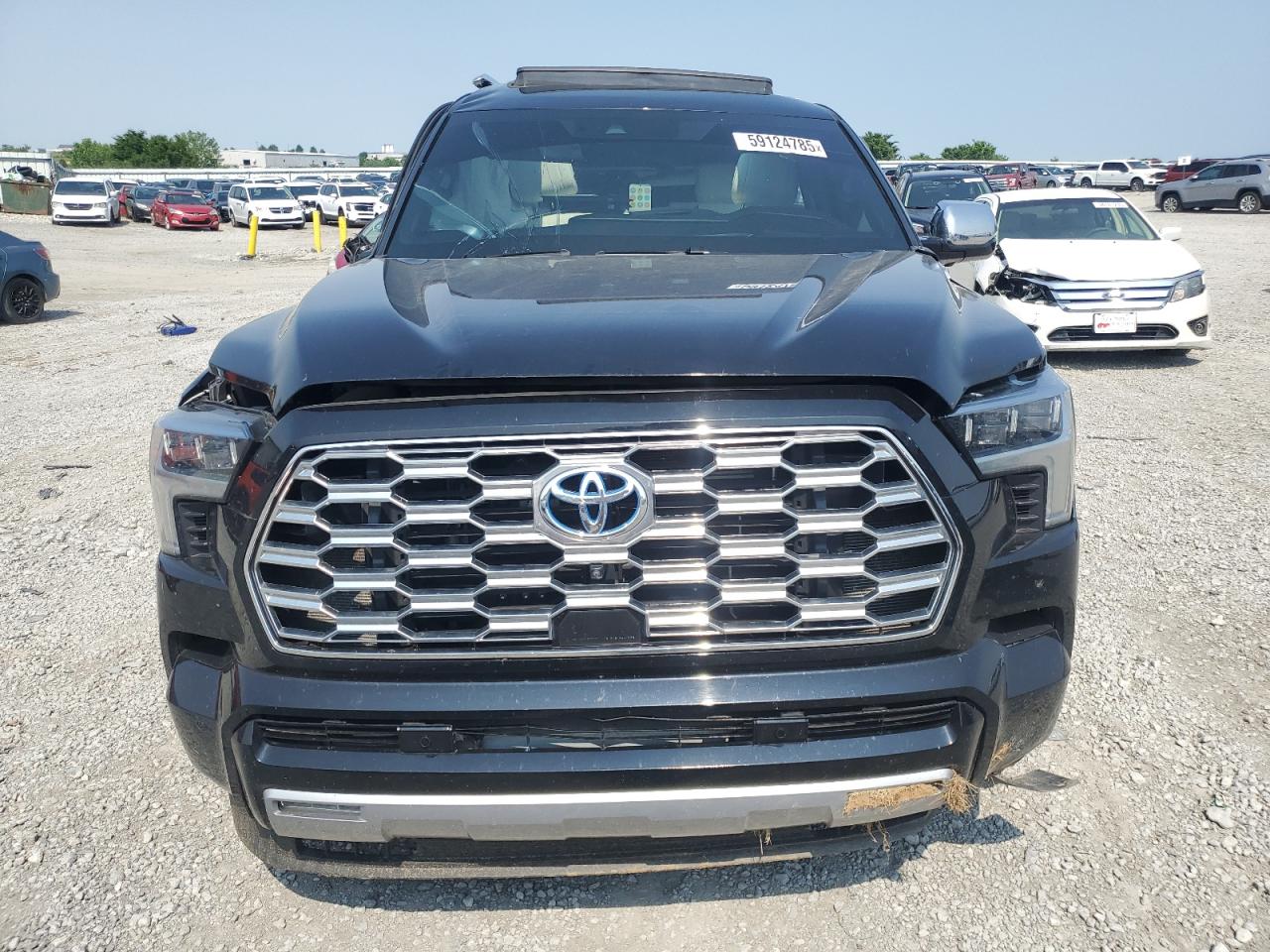 TOYOTA SEQUOIA SR5