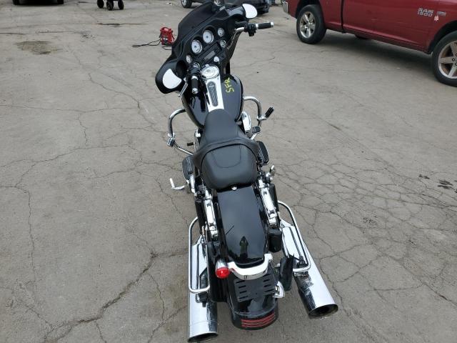 2011 HARLEY-DAVIDSON FLHX 1HD1KBM10BB670067