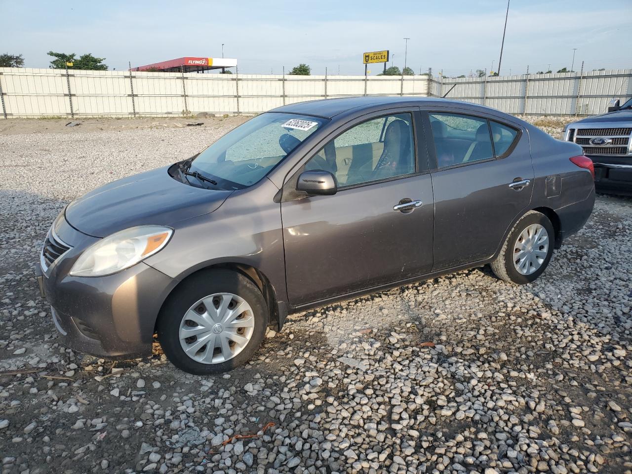 NISSAN VERSA S