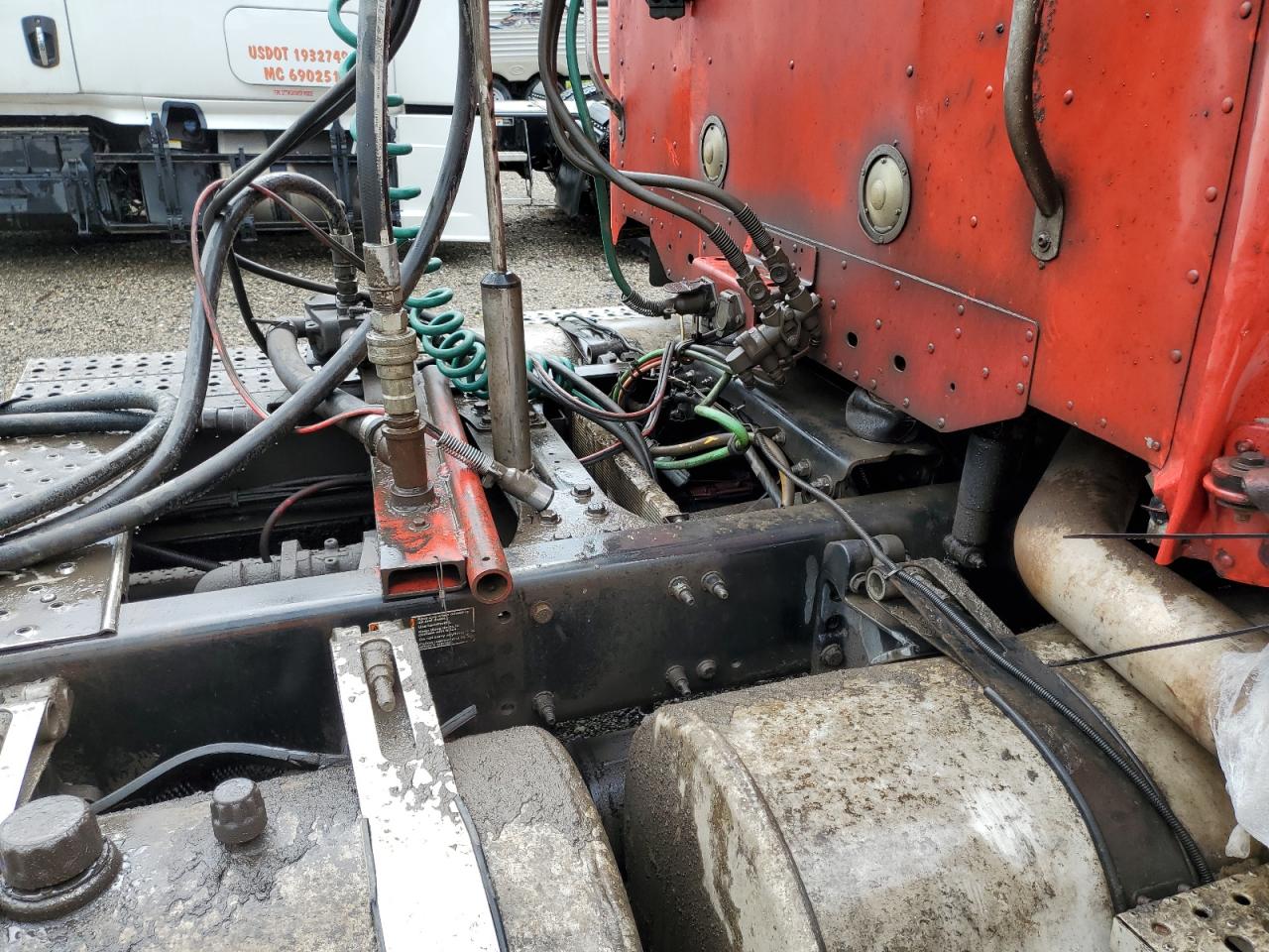 Lot #3297960809 2018 FREIGHTLINER COLUMBIA