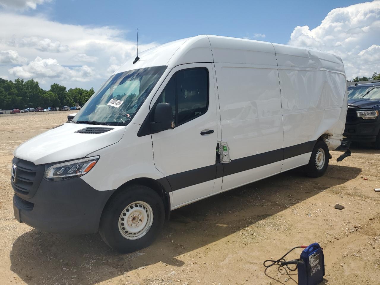 MERCEDES-BENZ SPRINTER 2500