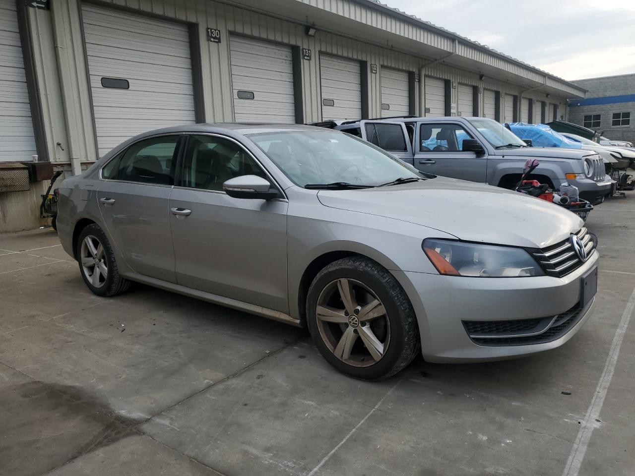 VOLKSWAGEN PASSAT SE