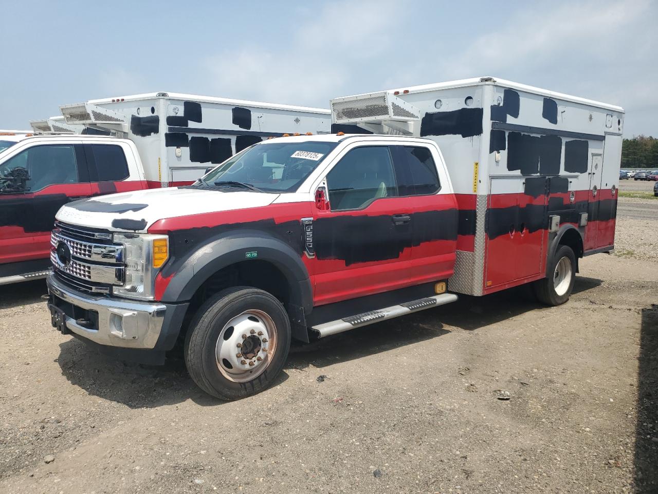 FORD F-550 SUPER DUTY