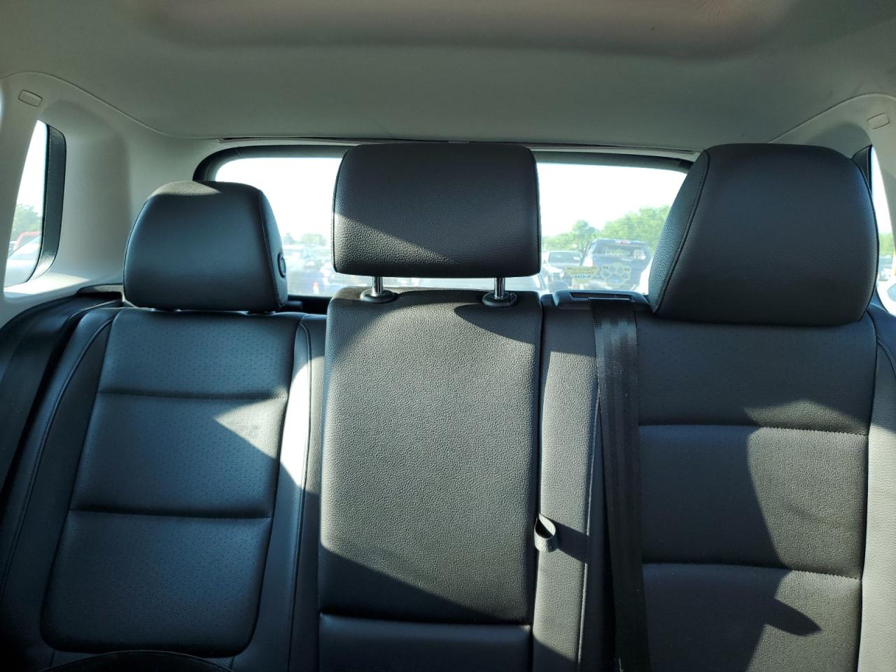 Volkswagen Tiguan s 2016