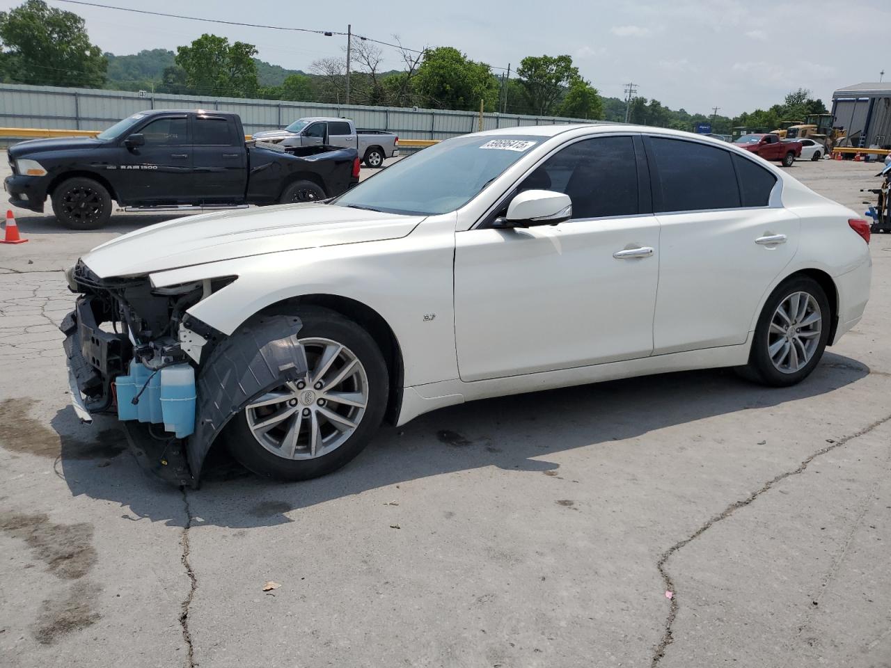 INFINITI Q50 2015