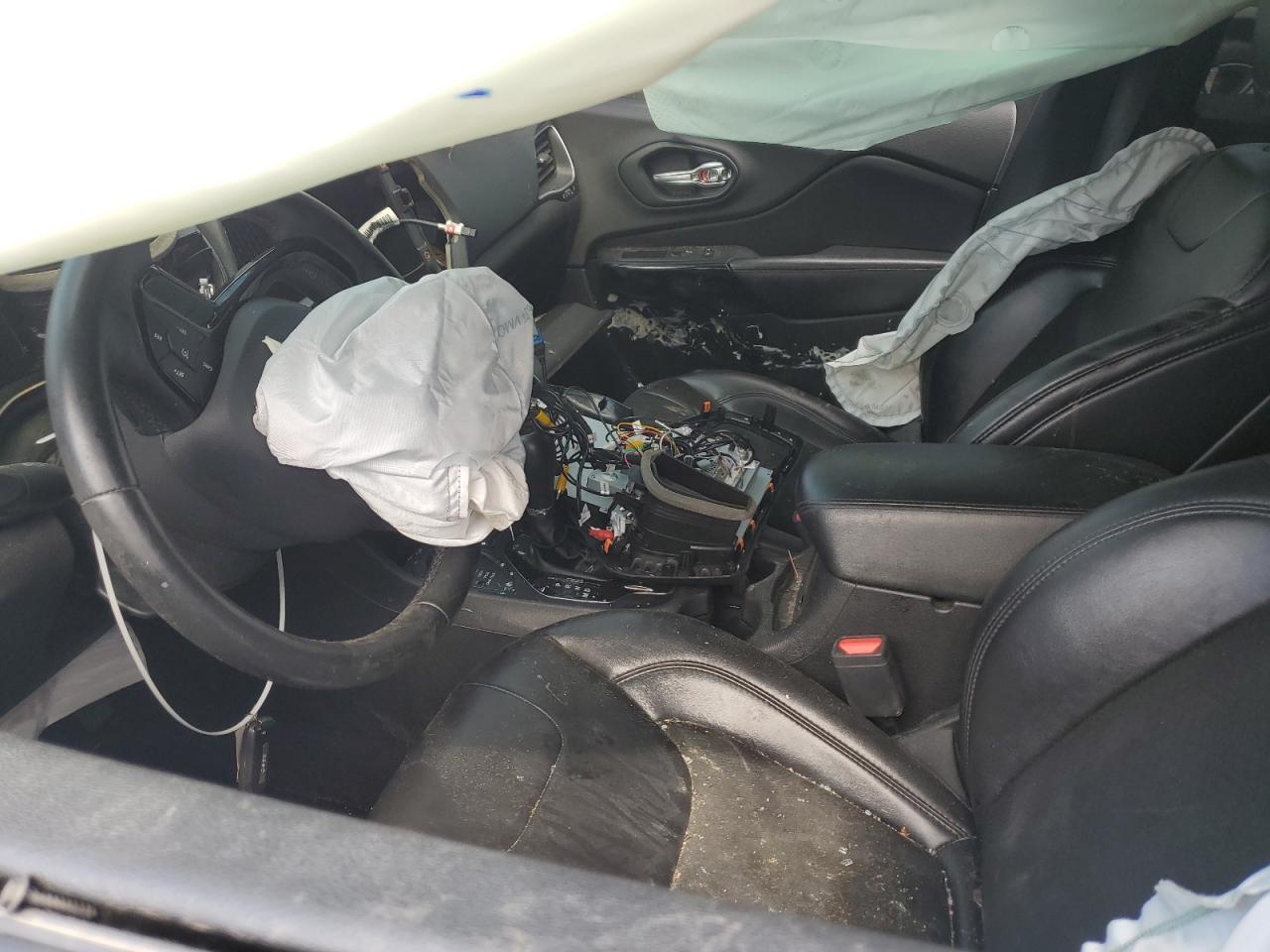 JEEP GRAND CHEROKEE LATITUDE PLUS