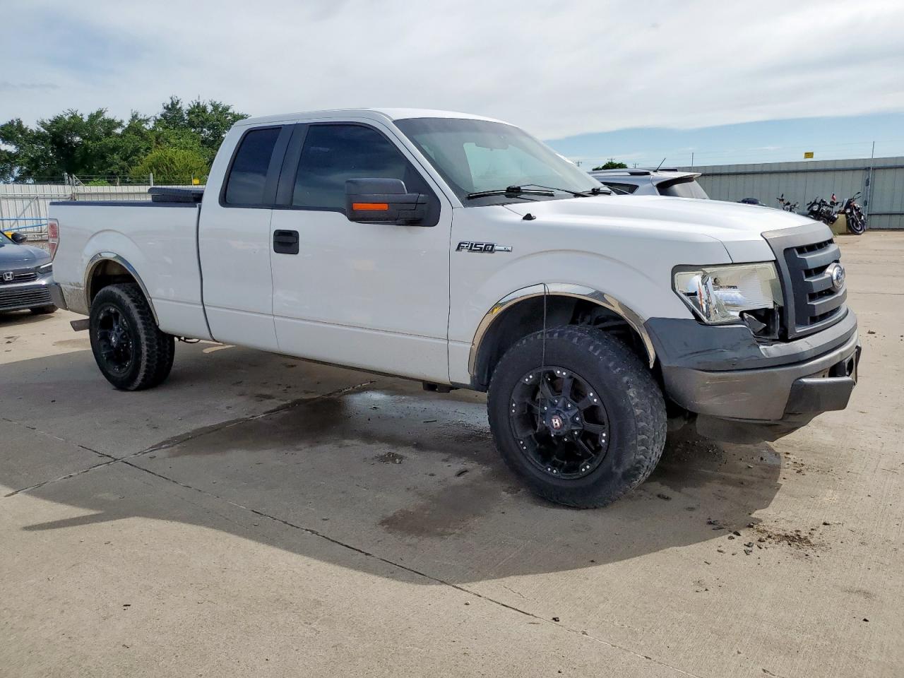 FORD F-150 SUPER CAB