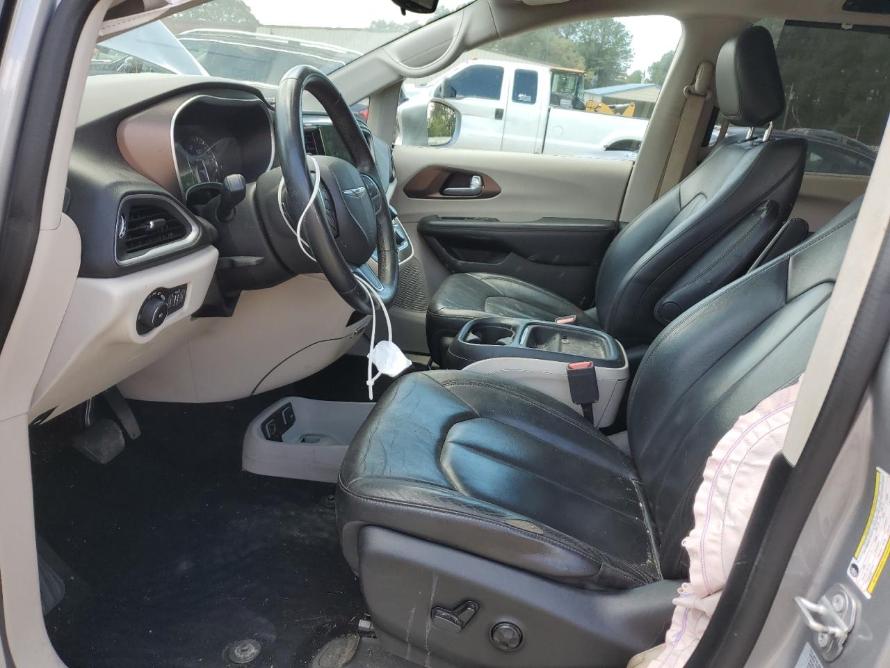 CHRYSLER PACIFICA TOURING L