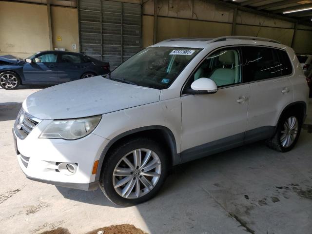 2011 VOLKSWAGEN TIGUAN
