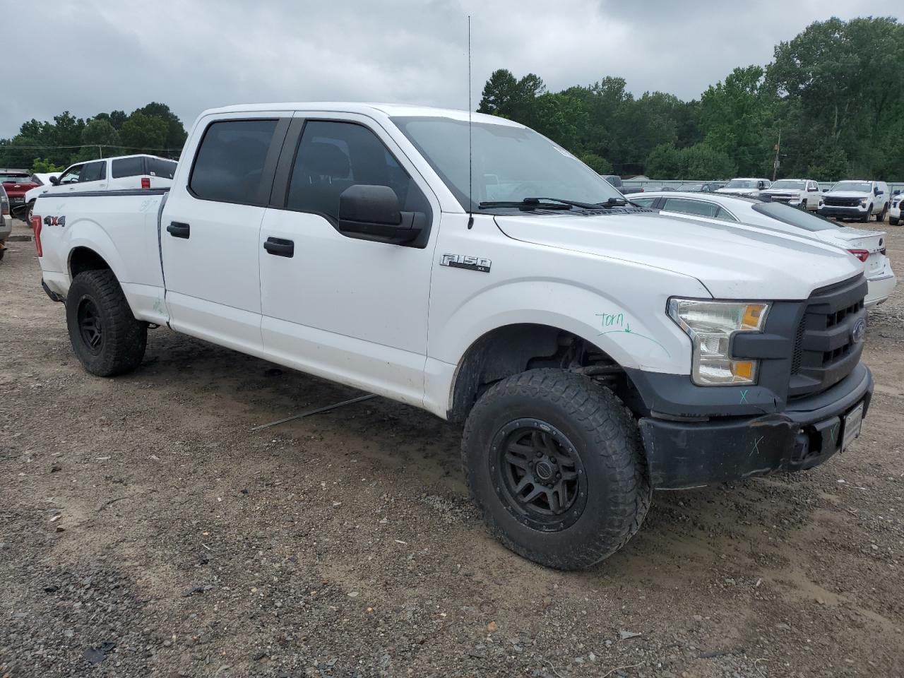 FORD F-150 SUPERCREW