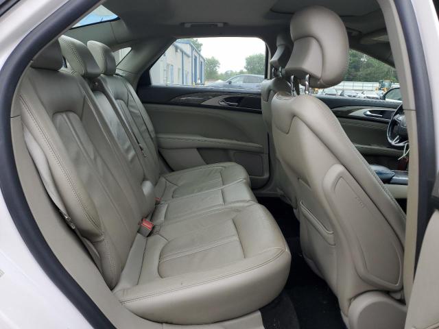 2017 LINCOLN MKZ RESERV 3LN6L5E95HR654649
