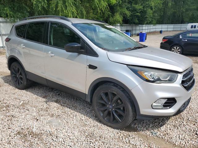 Vin: 1fmcu0gd9hua18636, lot: 60140515, ford escape se 20174