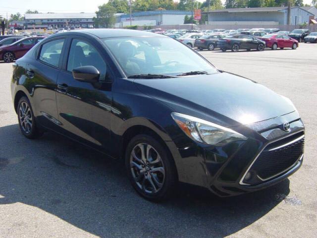 TOYOTA YARIS L