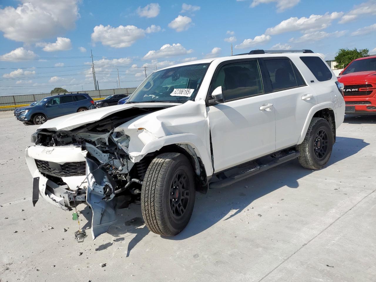 TOYOTA 4RUNNER SR5