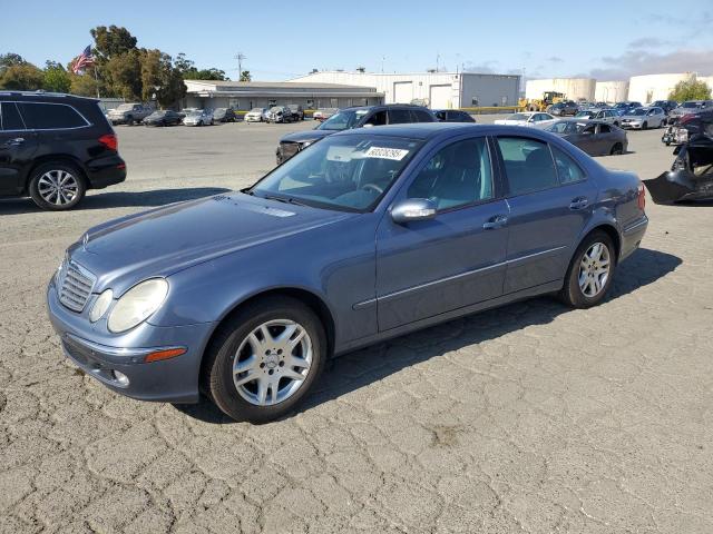 MERCEDES-BENZ E 320