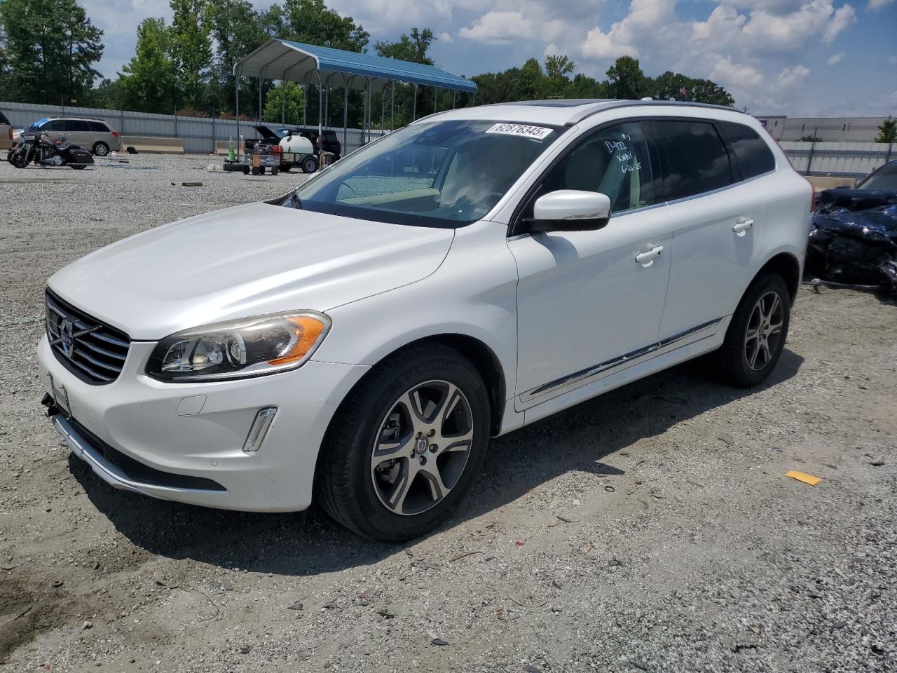 VOLVO XC60 T6 PLATINUM
