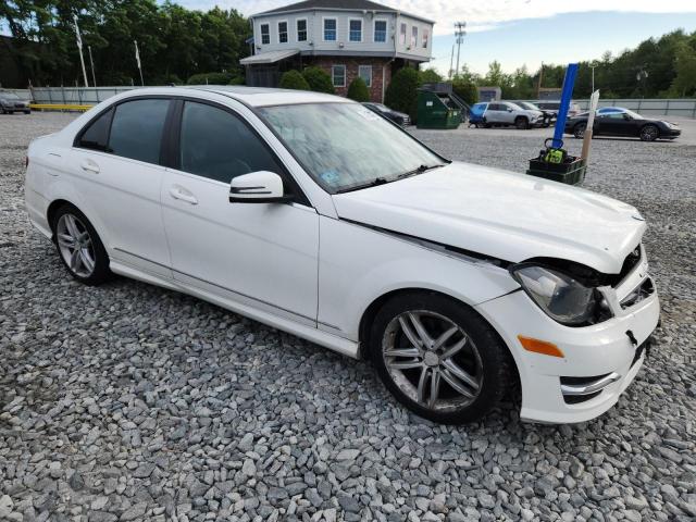 Vin: wddgf8ab0dr295586, lot: 61838225, mercedes-benz c-class 300 4matic 20134