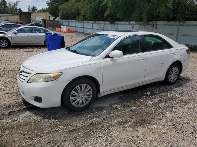 TOYOTA CAMRY BASE