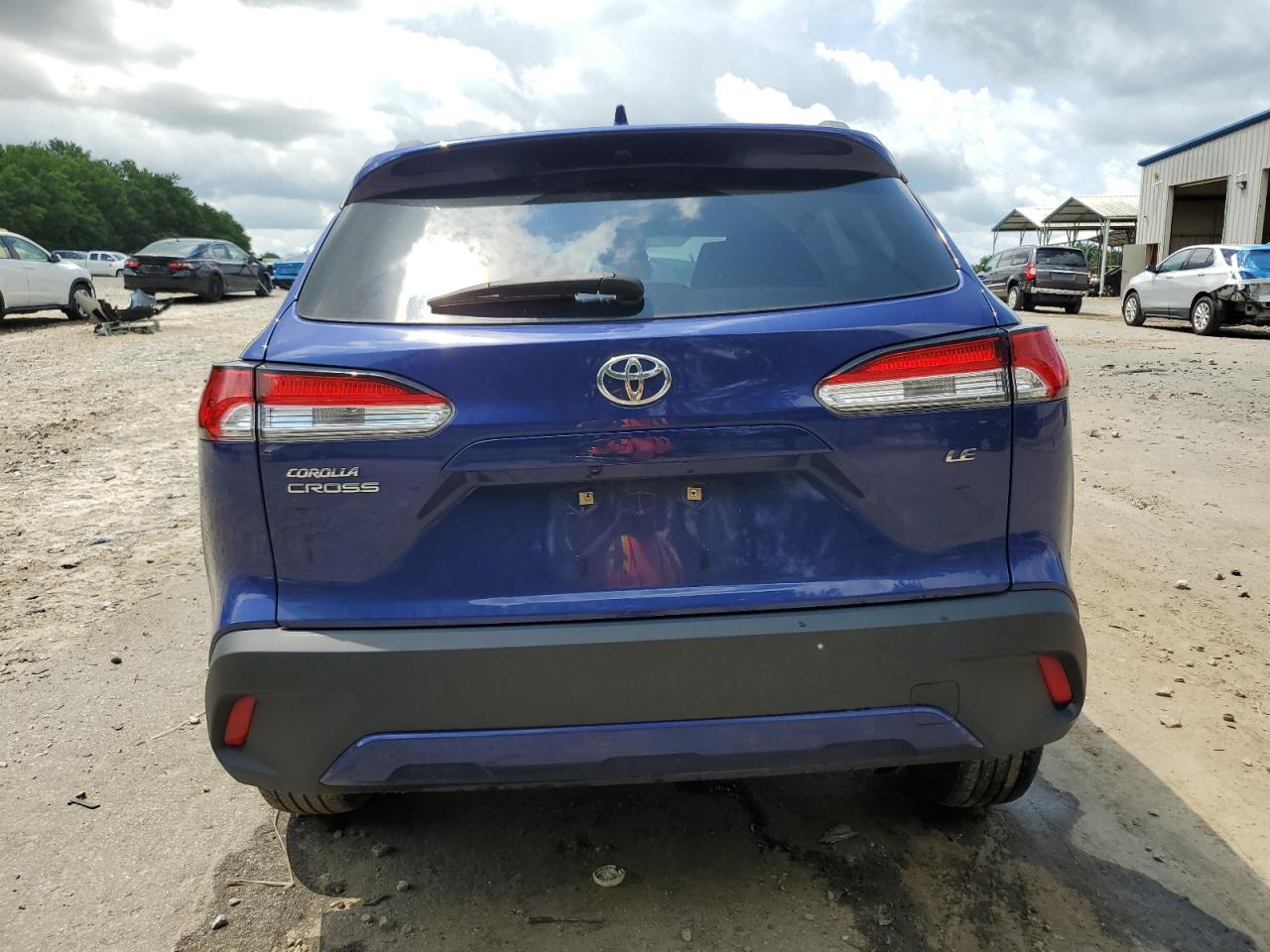 TOYOTA COROLLA CROSS LE