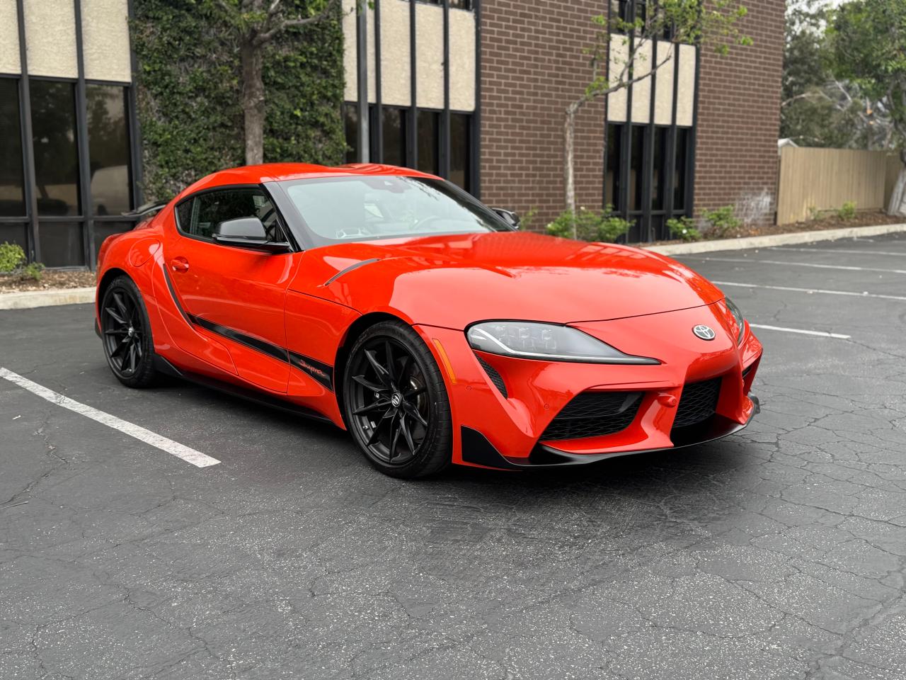 TOYOTA SUPRA BASE