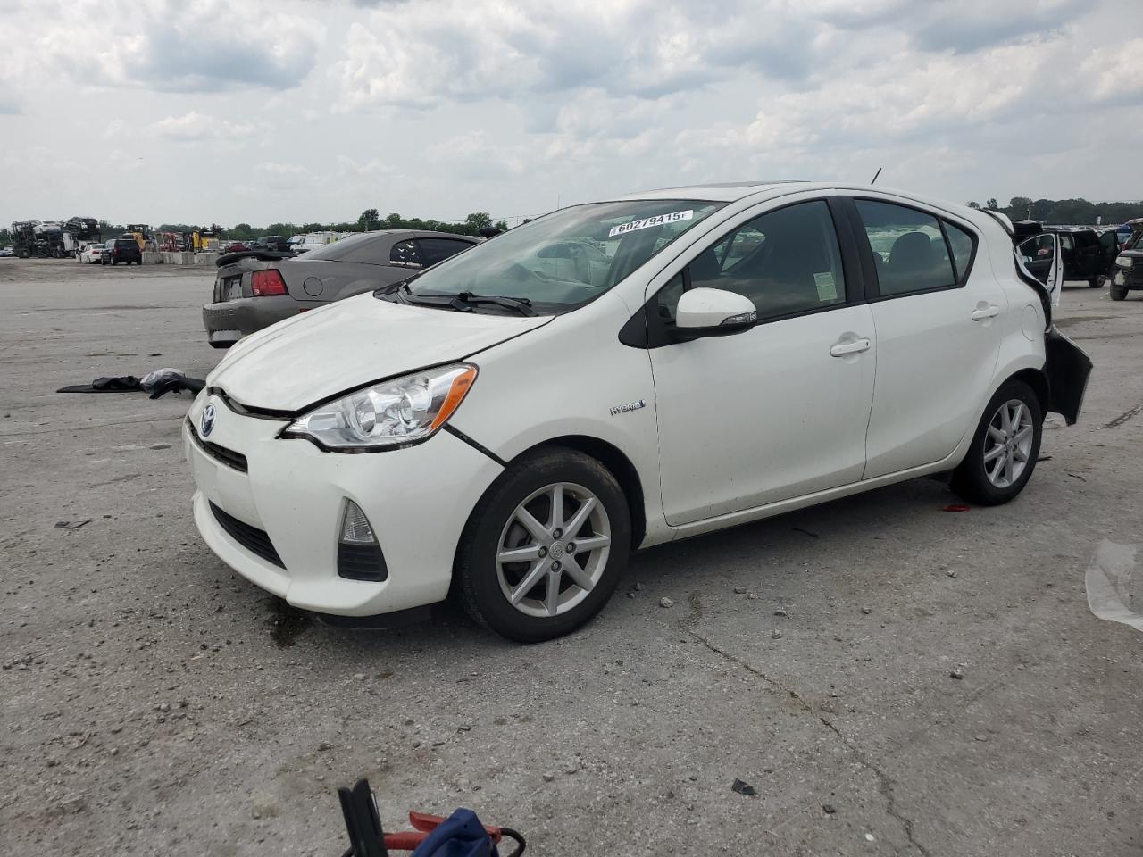 TOYOTA PRIUS C