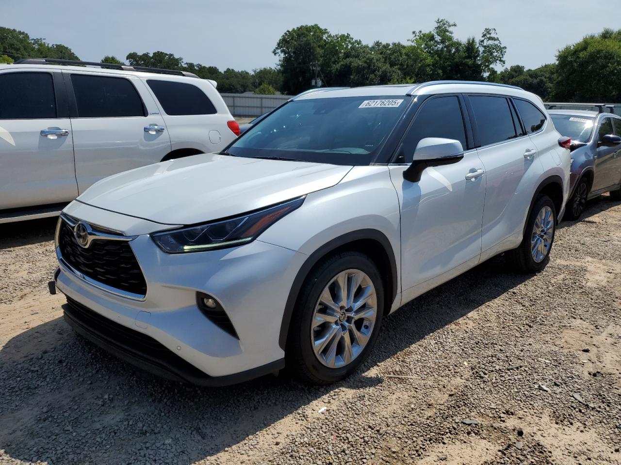 TOYOTA HIGHLANDER LIMITED