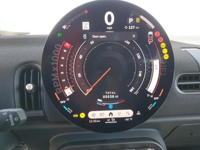 2025 MINI COOPER BAS WMW13GD03S2W70175