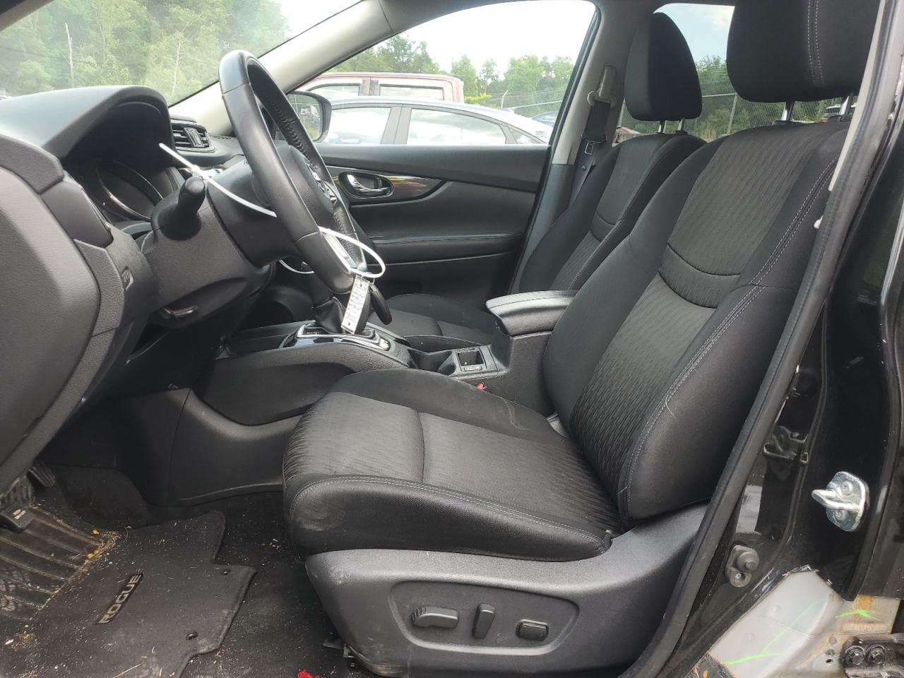 Nissan Rogue s 2017