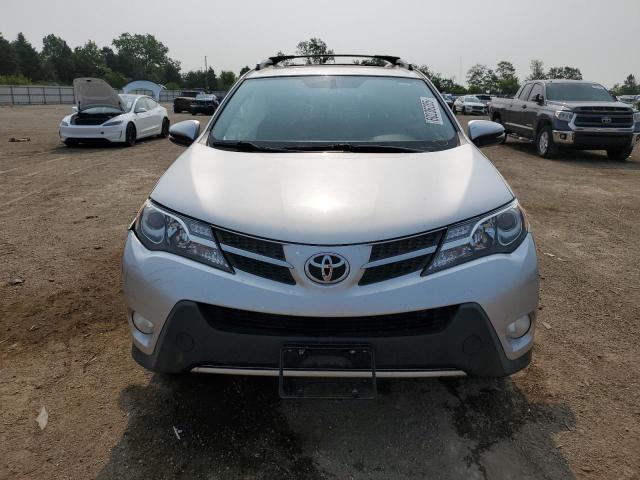 2015 TOYOTA RAV4 XLE JTMWFREV0FJ038252