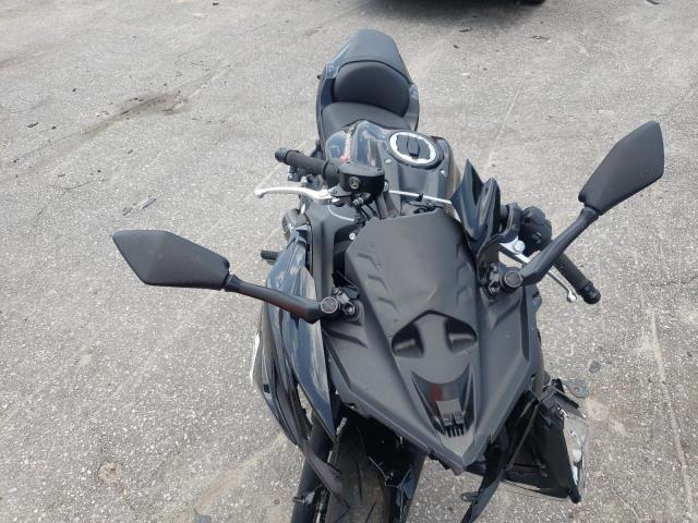 2025 KAWASAKI EX650 R ML5EXER19SDAE5694