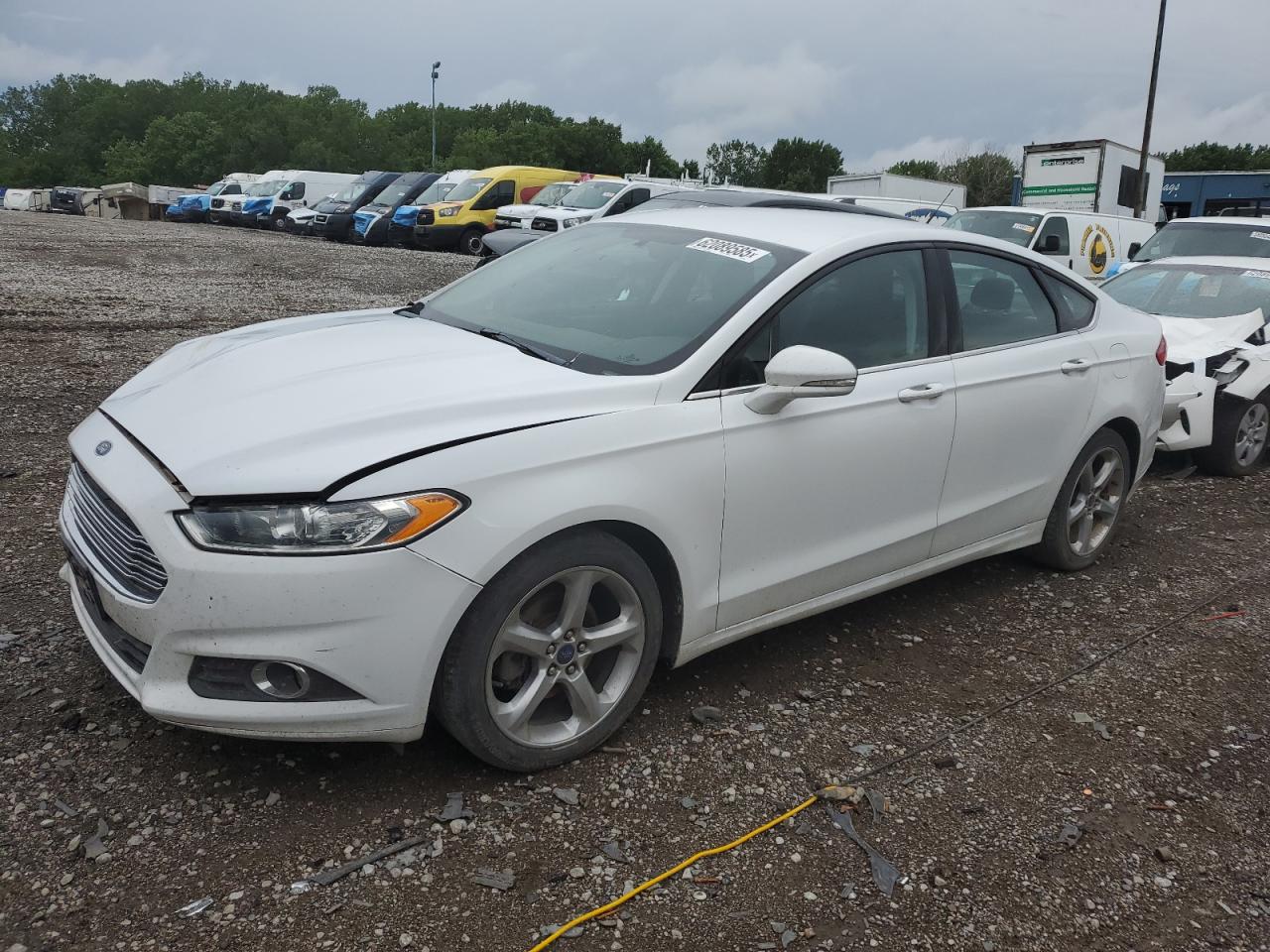 FORD FUSION SE