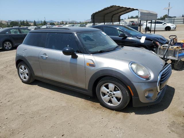 2016 MINI COOPER WMWXP5C53G3B15571