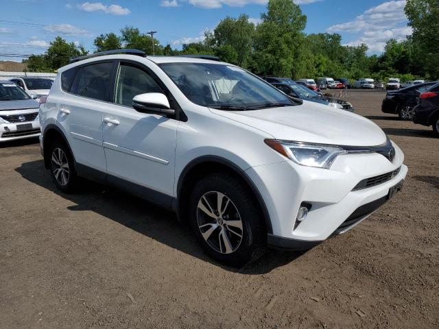 Vin: jtmrfrev1hj701182, lot: 58392805, toyota rav4 xle 20174