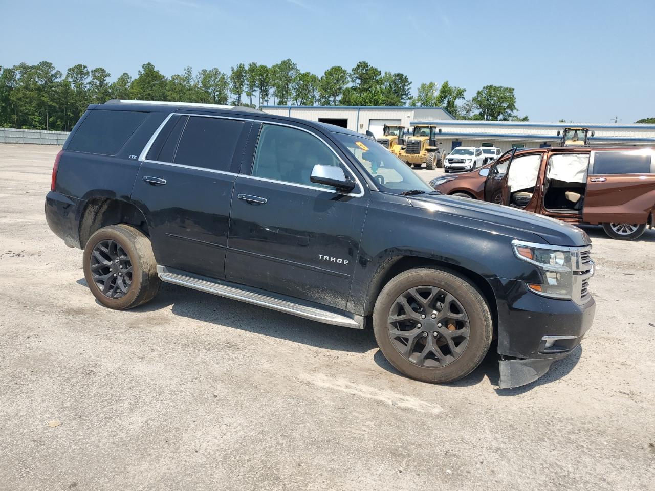 CHEVROLET TAHOE C1500 LTZ