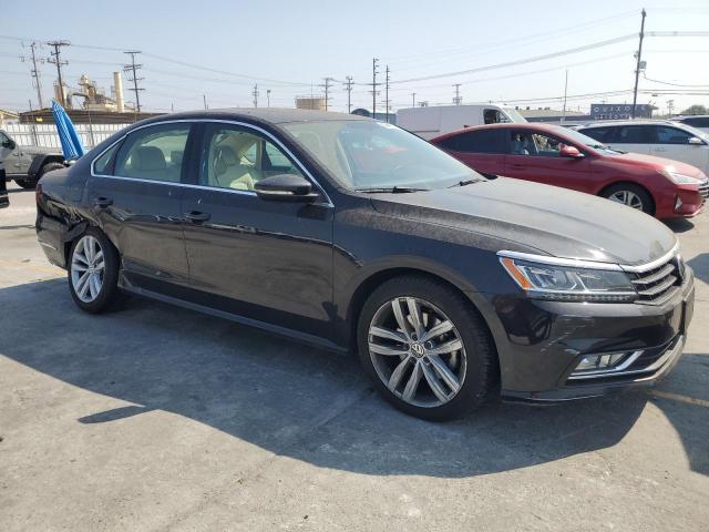 2018 VOLKSWAGEN PASSAT SE 1VWBA7A3XJC021295