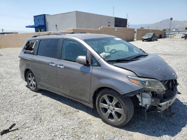 Vin: 5tdxz3dc8hs785838, lot: 59294525, toyota sienna se 20174