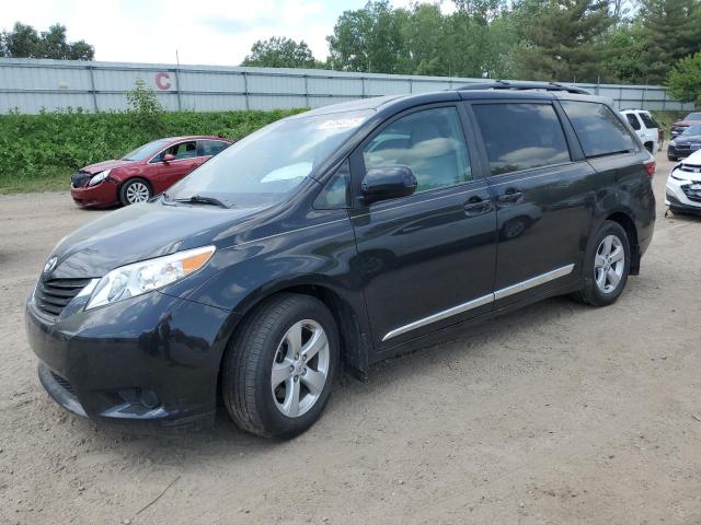 TOYOTA SIENNA LE