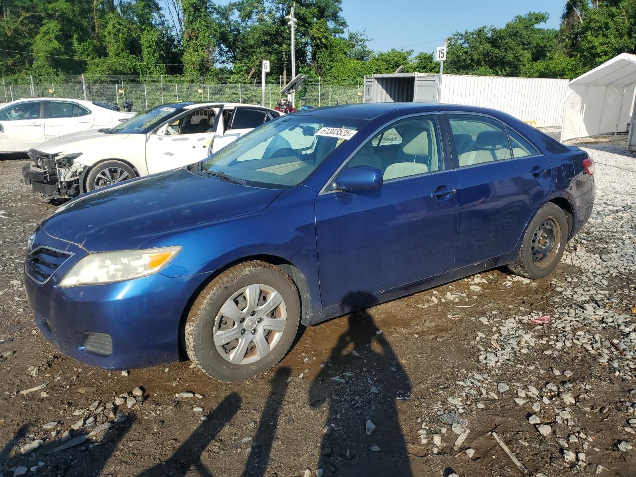 TOYOTA CAMRY BASE
