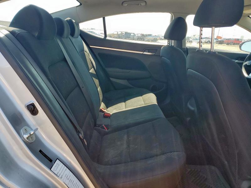 2020 HYUNDAI ELANTRA SE 5NPD84LF1LH580397