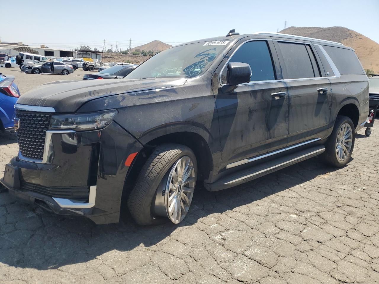 CADILLAC ESCALADE ESV PREMIUM LUXURY