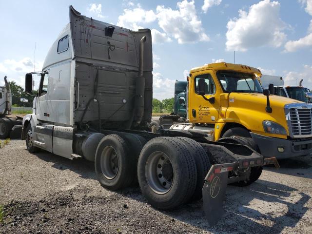 VOLVO VNL 2005 white  diesel 4V4NC9TG25N383982 photo #4