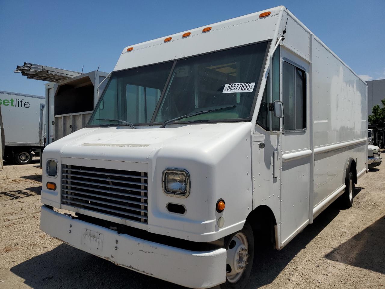 FORD ECONOLINE E450 SUPER DUTY COMMERCIAL STRIPPED CHASSIS