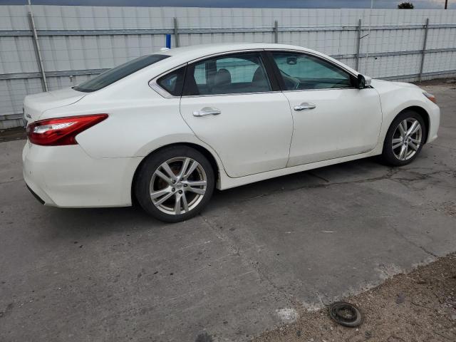 Vin: 1n4bl3ap5hc165636, lot: 62429985, nissan altima 3.5sl 20173