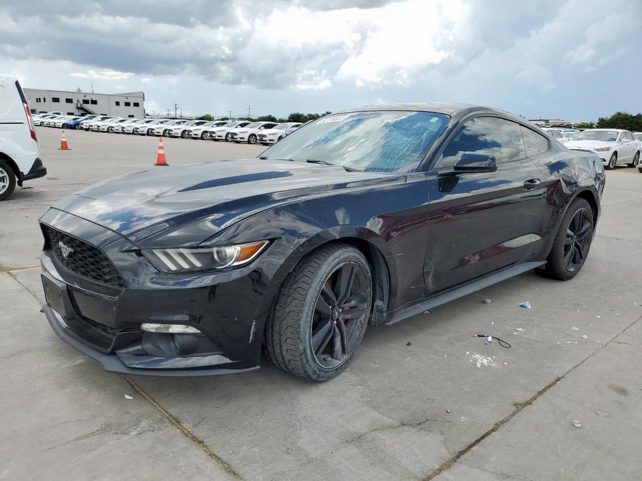 FORD MUSTANG