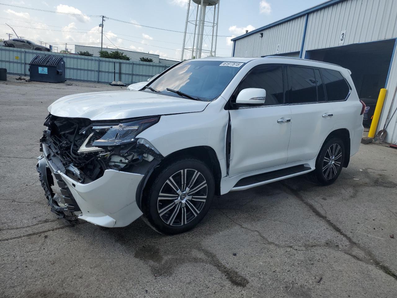 LEXUS LX 570