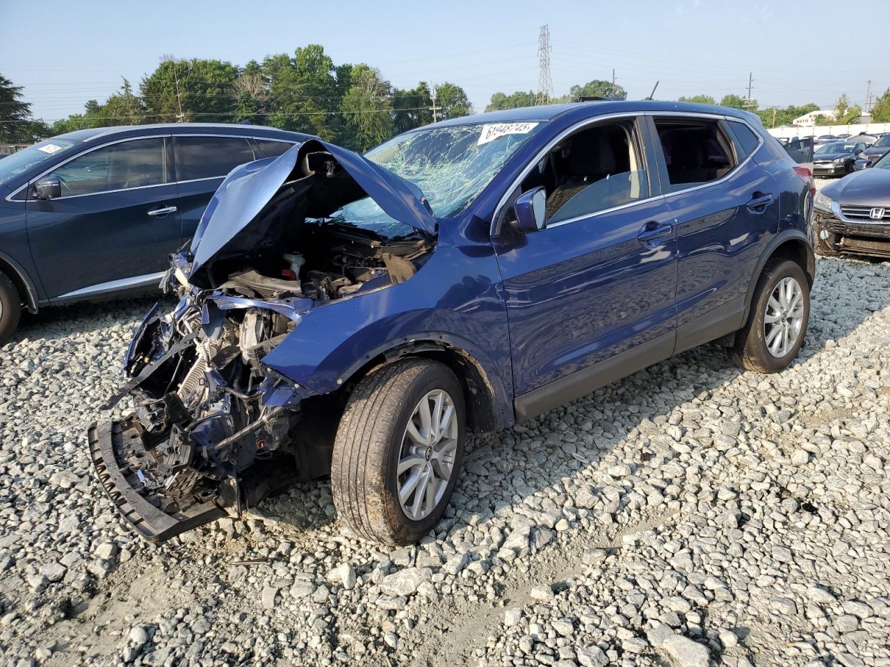 NISSAN ROGUE SPORT S