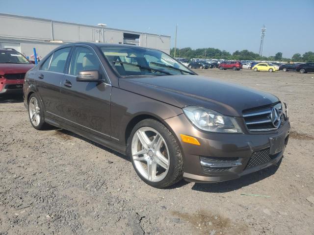2014 MERCEDES-BENZ C 250 - WDDGF4HB7EA944038