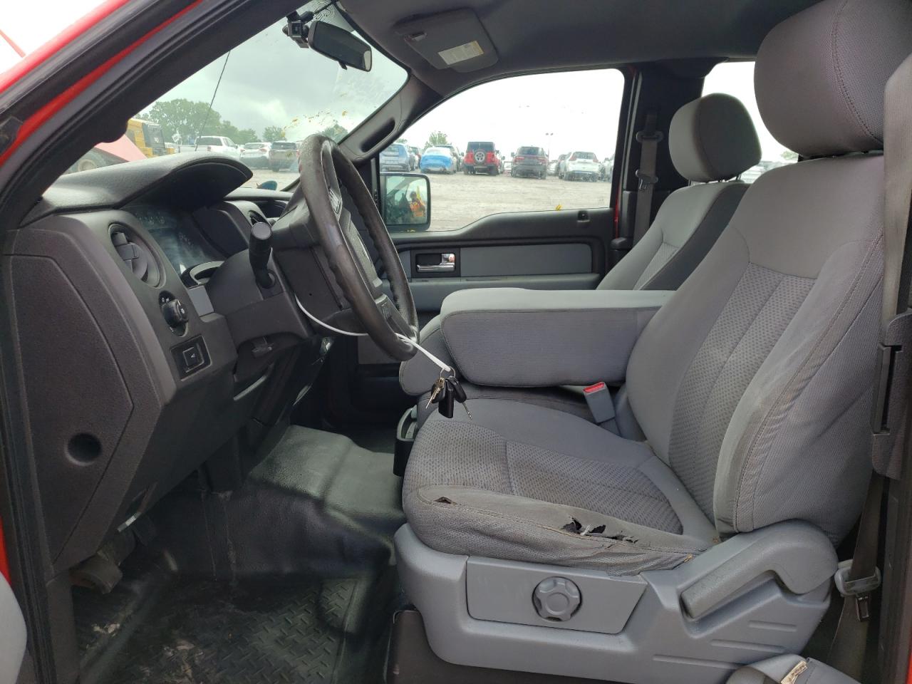 FORD F-150 SUPER CAB