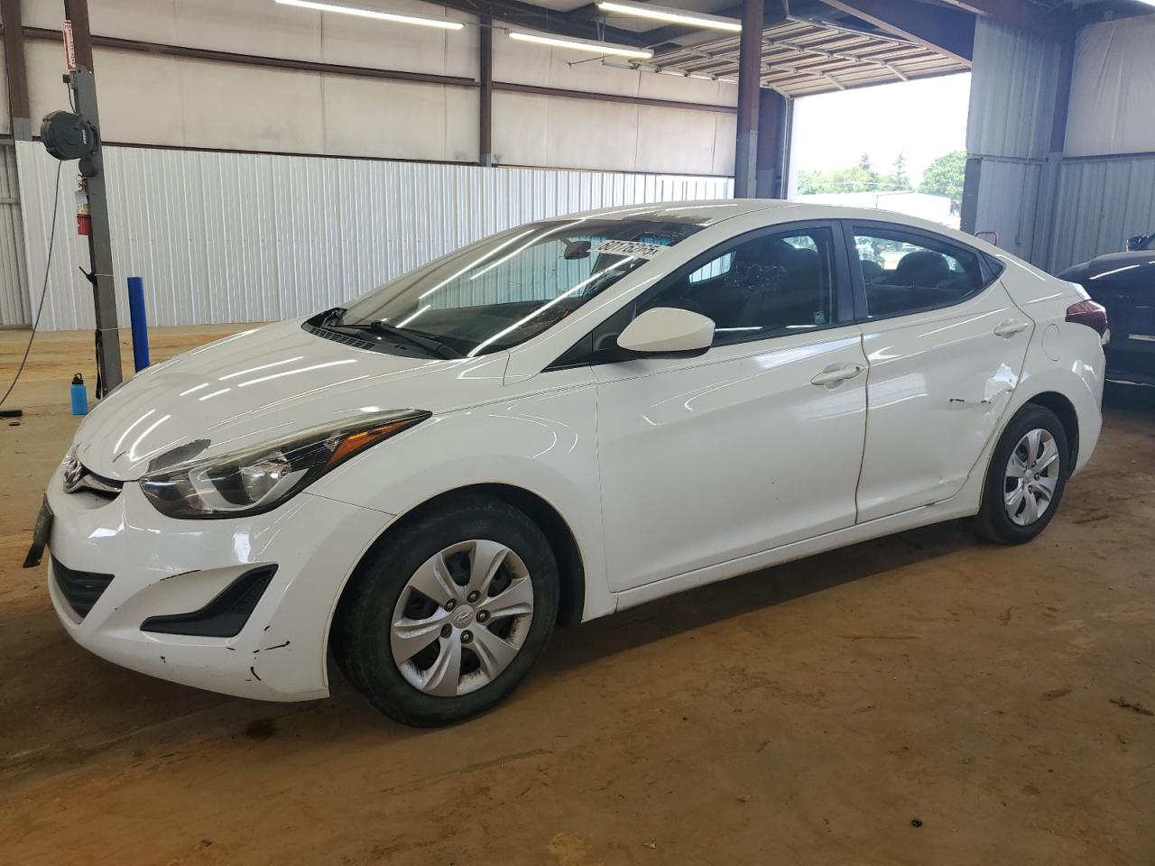 HYUNDAI ELANTRA SE